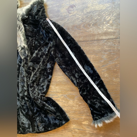 American Vintage Black and Gray Faux Fur Pea Coat - Picture 13 of 16